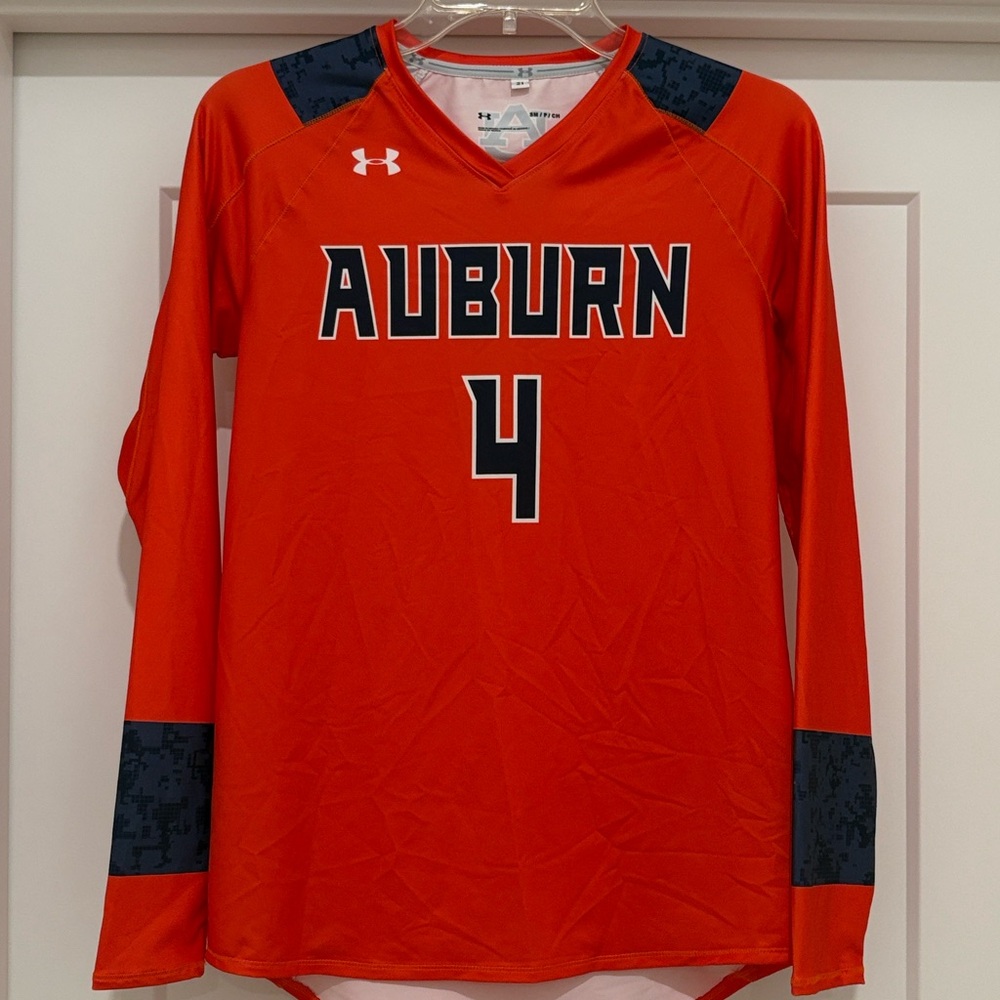 NEW [Under Armour] Auburn Tigers NCAA Long-Sleeve Performance Shirt Women’s S